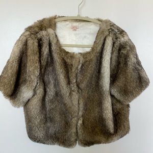 Faux fur short jacket